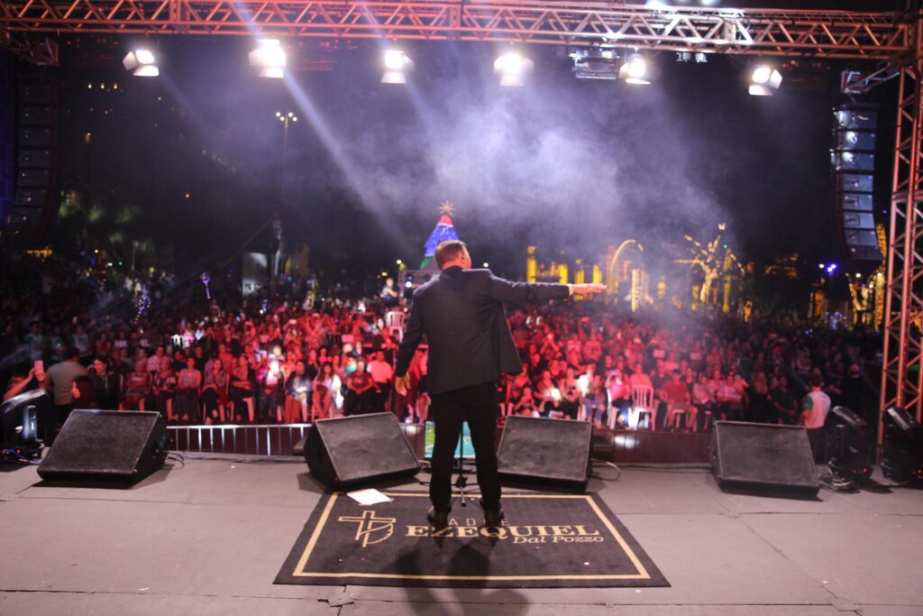 Natal da Família em Chapecó: Abertura com Luzes e Mensagens de Esperança