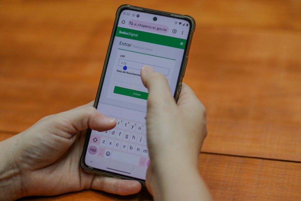 Redefinição de Turnos e Transferências Escolares em Chapecó