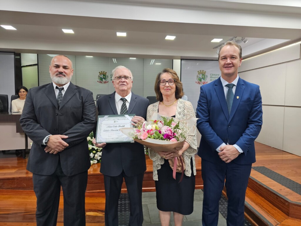 Nelson Carlos Locatelli Recebe Título de Cidadão Honorário de Chapecó